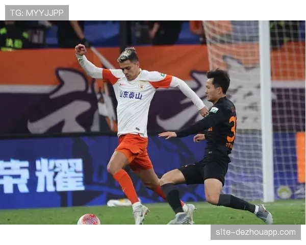 瓦科克雷桑延续顶流表现 山东泰山外援组合仍是进攻保障 瓦科克雷桑延续顶流表现 山东泰山外援组合仍是进攻保障